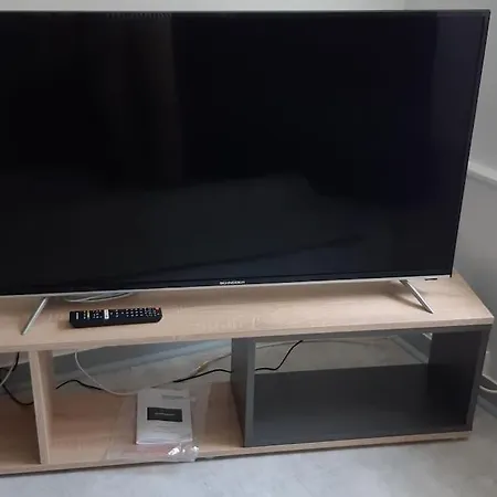 New Che Droit, Wifi, Tele X6 Personnes *